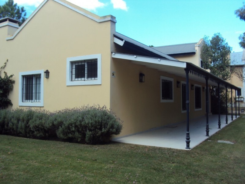 Casa en La Barra en alquiler y venta, buen gusto y mucha onda